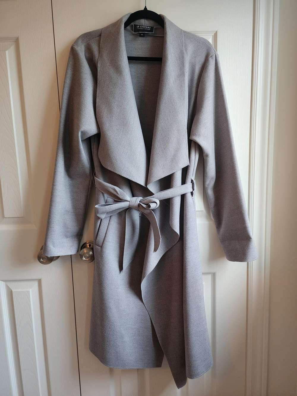Le Chateau Gray Waterfall Tie-Waist Coat Size SM - Picture 2 of 10
